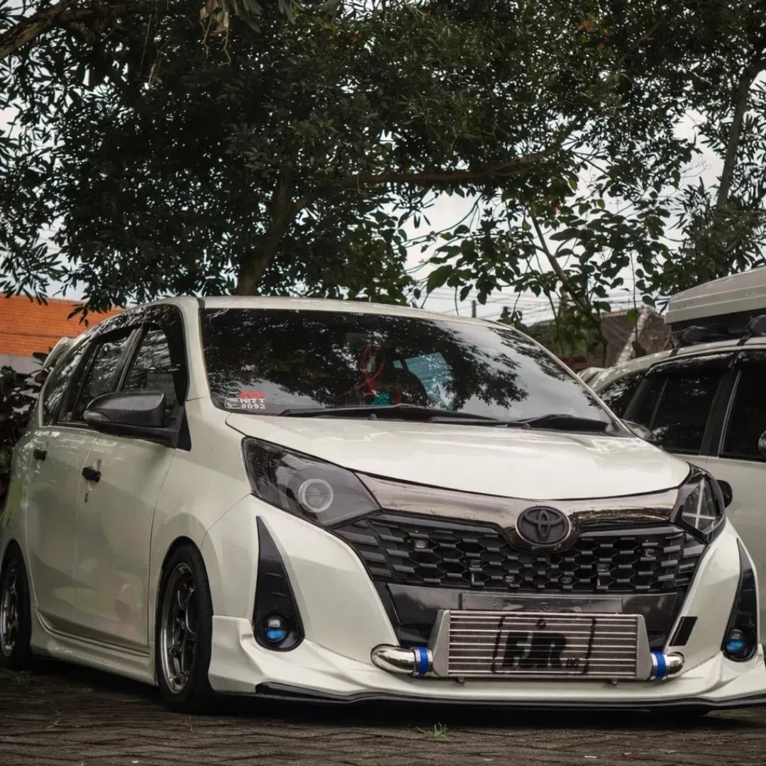 Servis mobil sigra calya